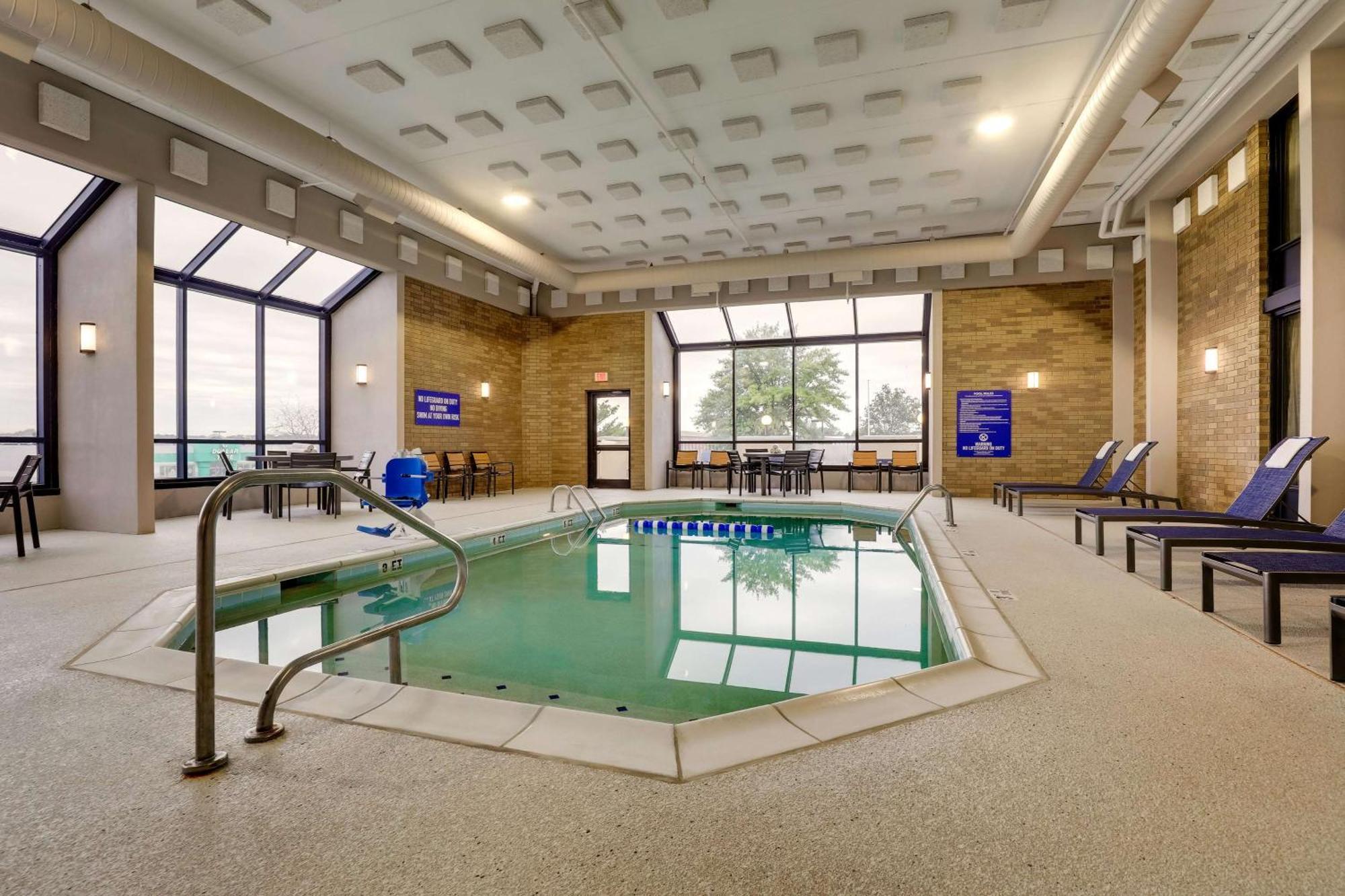 Drury Inn & Suites Cape Girardeau Exteriör bild
